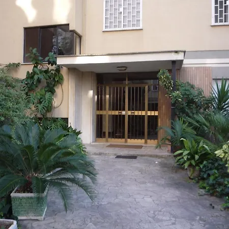 فندق مبيت وإفطار Serafini روما